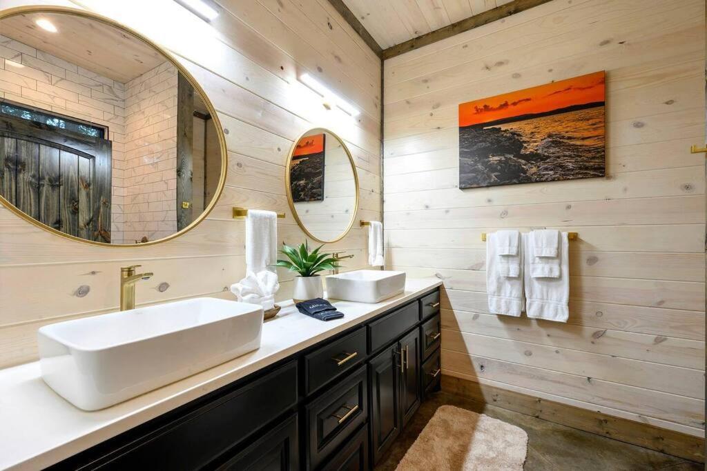 Ember Skye Cabin - 2 Bdr & Bunk Nook/2.5 Bath Broken Bow Exterior foto