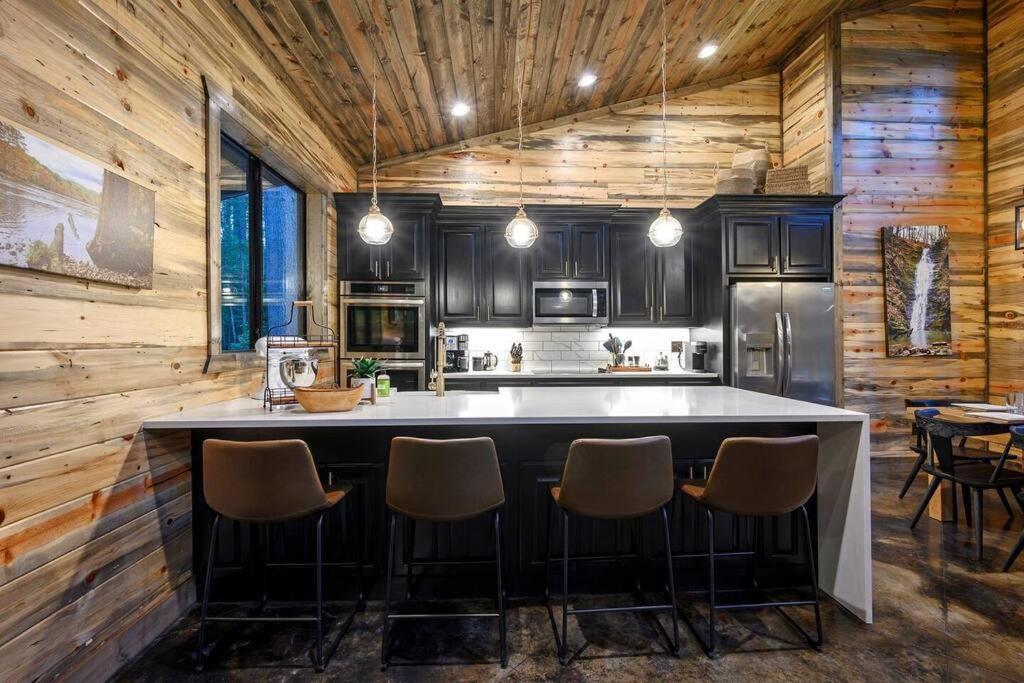 Ember Skye Cabin - 2 Bdr & Bunk Nook/2.5 Bath Broken Bow Exterior foto